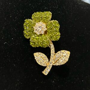 Beautiful Green & Clear Crystal Flower Brooch Pin or Pendant